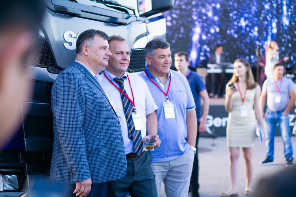 WhatsApp Image 2025-11-18 at 17.05.14